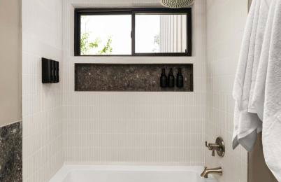 Eastside Family Luxury Retreat with Pool near Downtown - Foto 44