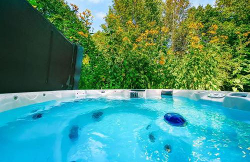 Secluded Home Walk to Marina GameRoom & HotTub - Foto 58