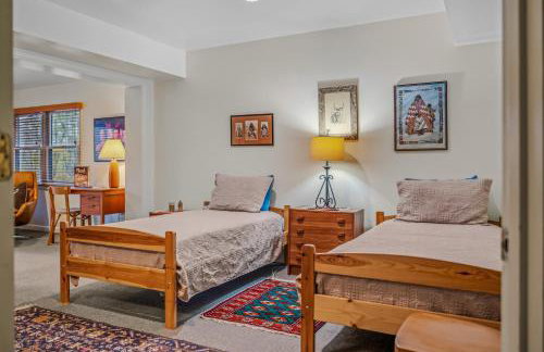 Black Forest - Wifi, Pet Friendly, Grill, Deck, Screen Porch, Family Friendly, Fireplace, Pool Access, Hiking - Foto 31