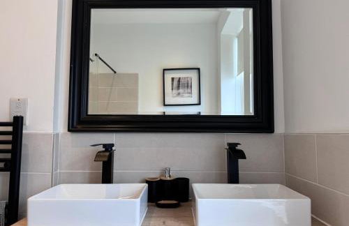 Four Bedroom High Spec Victorian Townhouse - Foto 3