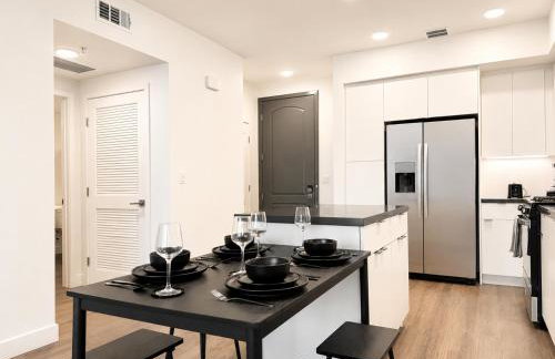 Bright Condo 10 Min from Disneyland With Pool & GYM - Foto 43