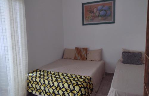 Casa completa com piscina perto da praia, garagem, aceita pet - Foto 7