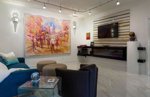 Private Luxury Suite with Hot Tub Downtown Eureka Springs - Foto 3