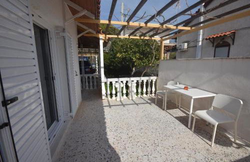 VillaVita Modern 3BR,Garden & BBQ, Walk to Beach - Foto 23