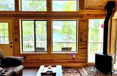 Outstanding Retreat with Dock, Game Space and Lake Views in Wisconsin - Foto 60