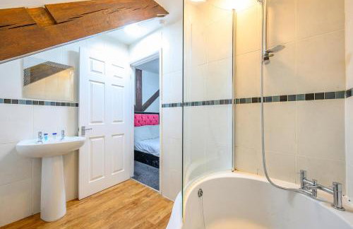 RB1GH- Cosy, Free Parking & Fast Wi-Fi Stay - Foto 5