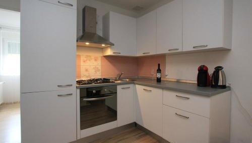 Gospic Riverside Apartment - Photo 5