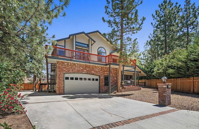 Alpenglow Chateau by Avantstay Ideal Big Bear Location w/ Pool Table & Hot Tub! - Foto 6