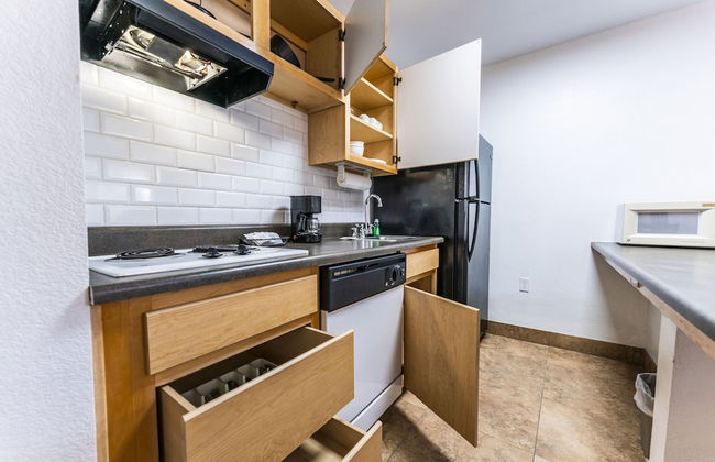 Metro Chandler Extended Stay - Photo 31