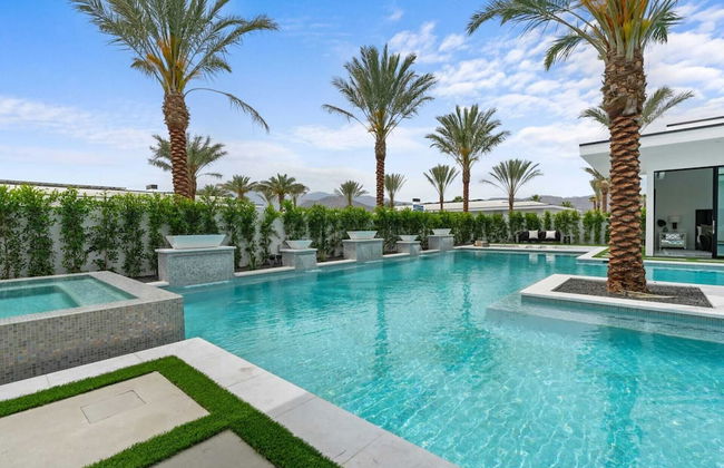 Villa Sleeps 17 w/ Pool, Firepit, Putting Green Bravo Villa 3 by Avantstay - Foto 44