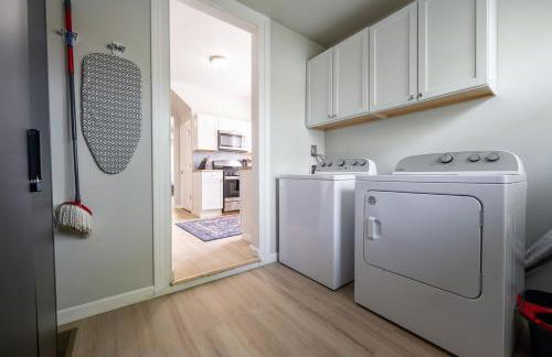 Modern 3BR Haven Near City Hotspots - Foto 11