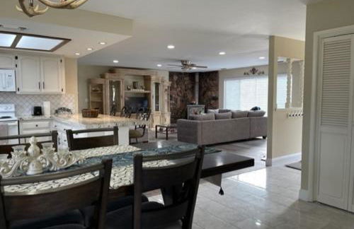 Beautiful 3 bedroom home located near Yosemite - Foto 16