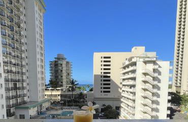 Contemporary Ocean View Suite - Heart of Waikiki! - Foto 1