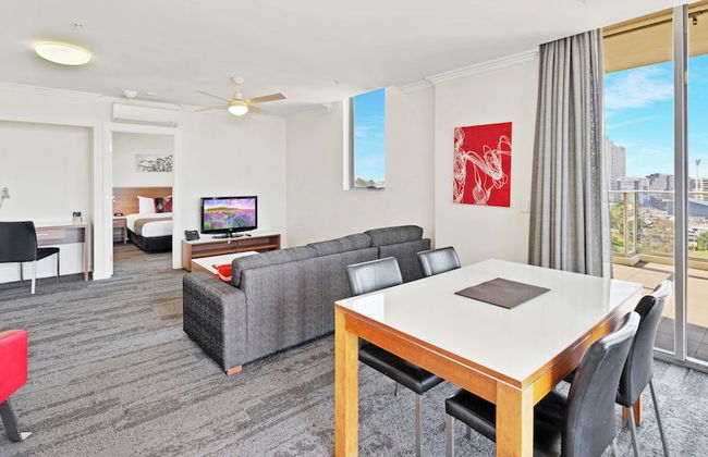 Hotel Diana South Brisbane - Photo 9