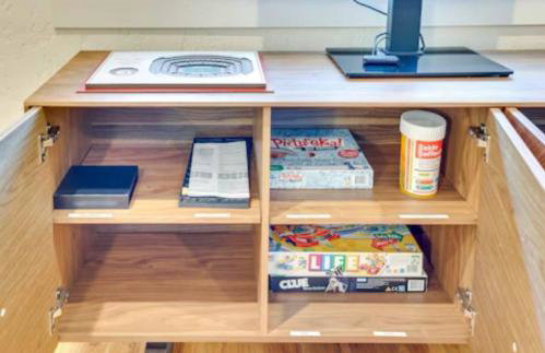 Game Night Downtown - BSU - Slots - Over 100 Games - Foto 18