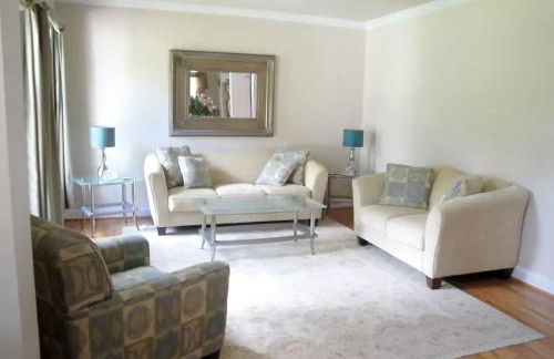 Elegant Lodge Rental with Lovely Countryside Views near Charlottesville, Virginia - Foto 14