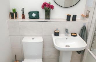 Little Haven Thames view Free Parking Closer to Heathrow - Foto 28