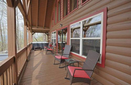 Red Roof-Cozy Cabin with Great Views, Hot Tub and near Bryson City - Foto 49
