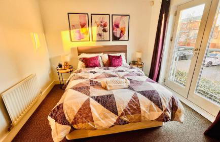 Birmingham City Centre Apartment with Parking - Photo 34