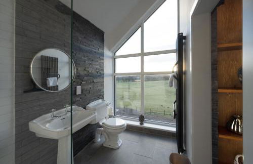 The Old Farmhouse - Photo 11