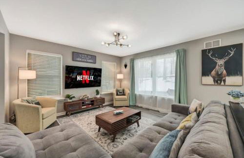 Modern 5BR, Kid-Friendly Home In Poconos with Pool Table - Foto 5