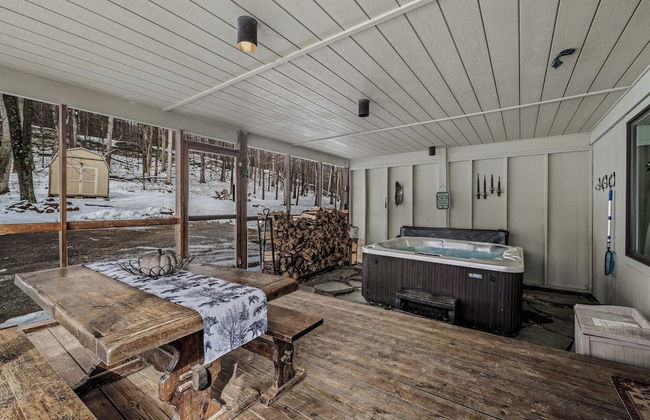 Sqyrls Nest - 3BR Retreat With a Hot Tub - Foto 39