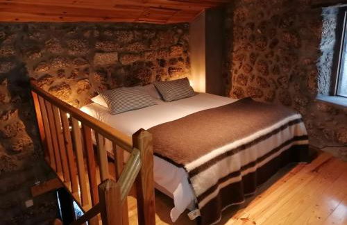 Casa Encantada - Alvoco da Serra - Foto 1