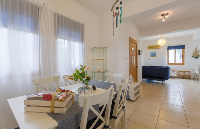 Villa Argaka Sunset Large Private Pool Walk to Beach Sea Views A C Wifi Eco-friendly - 2760 - Foto 16