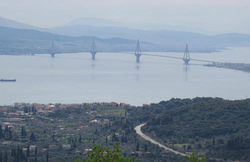 Up on the hill - Foto 4