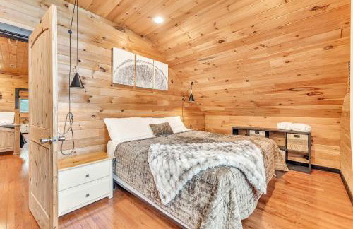 Pop & Granny's cabin with a fire pit hot tub & indoor pool - Foto 28