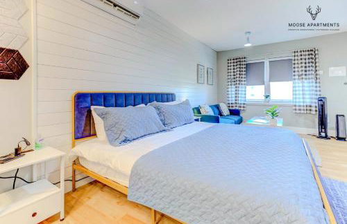 The Moose #8 - Modern Luxe Loft with King Bed & Free Parking & Wifi - Foto 31