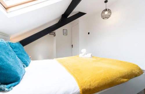 Spacious 4BR Home in Gateshead Sleeps 8 with FREE Parking - Foto 26