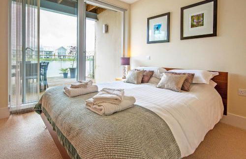 Howells Mere 26, Swans Down - P - Photo 14