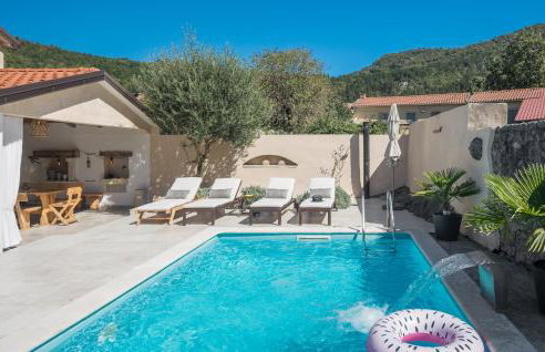 Beautiful Home In Brest Pod Uckom - Foto 8