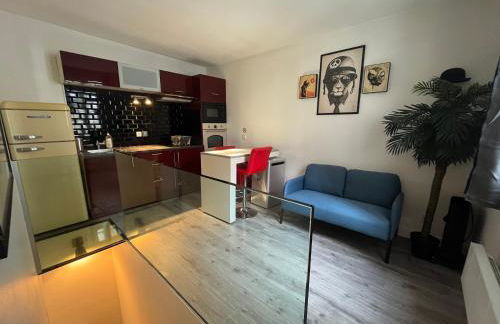 Petit Dupleix atypique Porte Maillot F3 - Foto 1