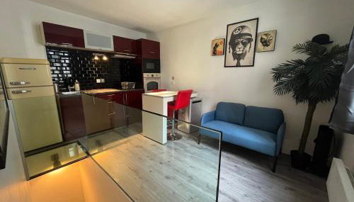 Petit Dupleix atypique Porte Maillot F3 - Foto 1