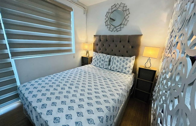 Taguig 1 Bedroom with Balcony Near Bgc - Photo 3