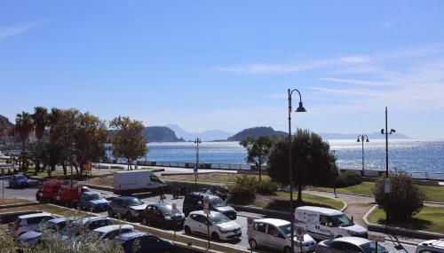 GuestHost - Yalta - Seaview Apartment in Pozzuoli - Foto 5