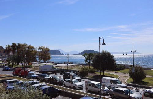 GuestHost - Yalta - Seaview Apartment in Pozzuoli - Foto 5