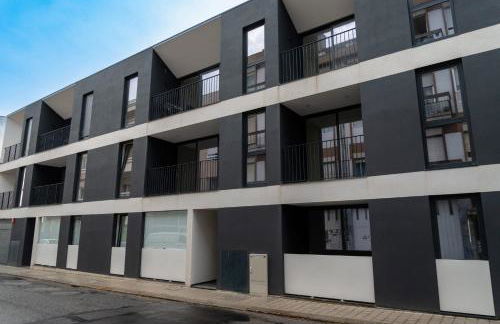 Modern apartment with balcony and free parking - Foto 30