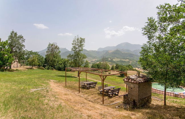 Belvilla by OYO Hillside Villa With Pool - Foto 30