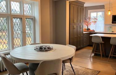 7BR Spacious Property Perfect For up to 15! - Foto 69