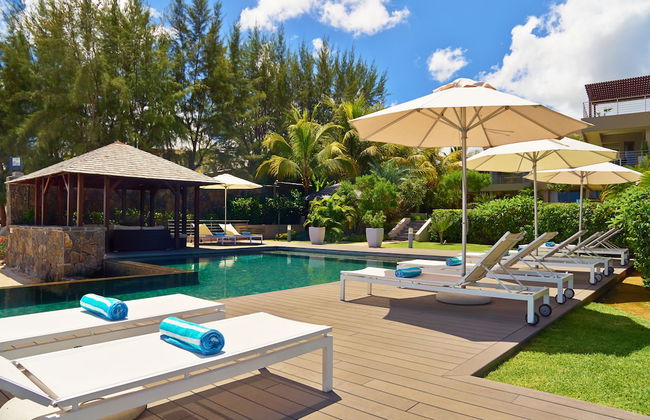 Bon Azur Beachfront Suites & Penthouses with LOV - Photo 70