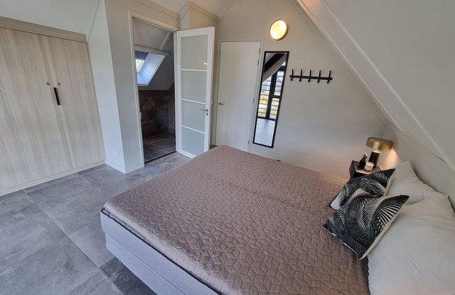 Luxurious Detached Water Villa With Jetty - Foto 70