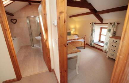 3 Bed Cottage - Parking - Ideal for Work Trips - Photo 13