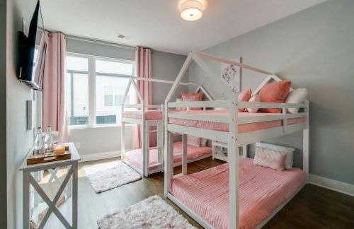 King & Queen 2 Homes - 24 Beds City Views - Foto 24