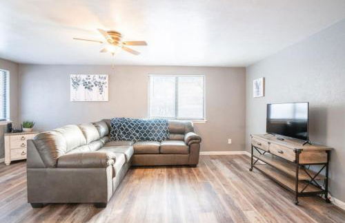 WOOD INN Cozy 2BD over the bridge - Foto 2