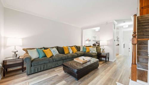 Mass Ave Gem and steps away from Yoga Studio - Foto 5