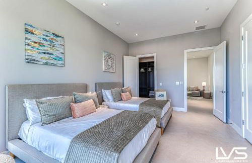 VillaBella Ultra LUXE 100ft Waterfront Villa 5Min2Beach - Foto 35