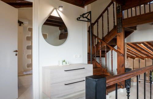 Villa Recluso-3 bd luxury country villa, huge heated pool with hydromassage, individual bbq & large yard, mountain view - Photo 35